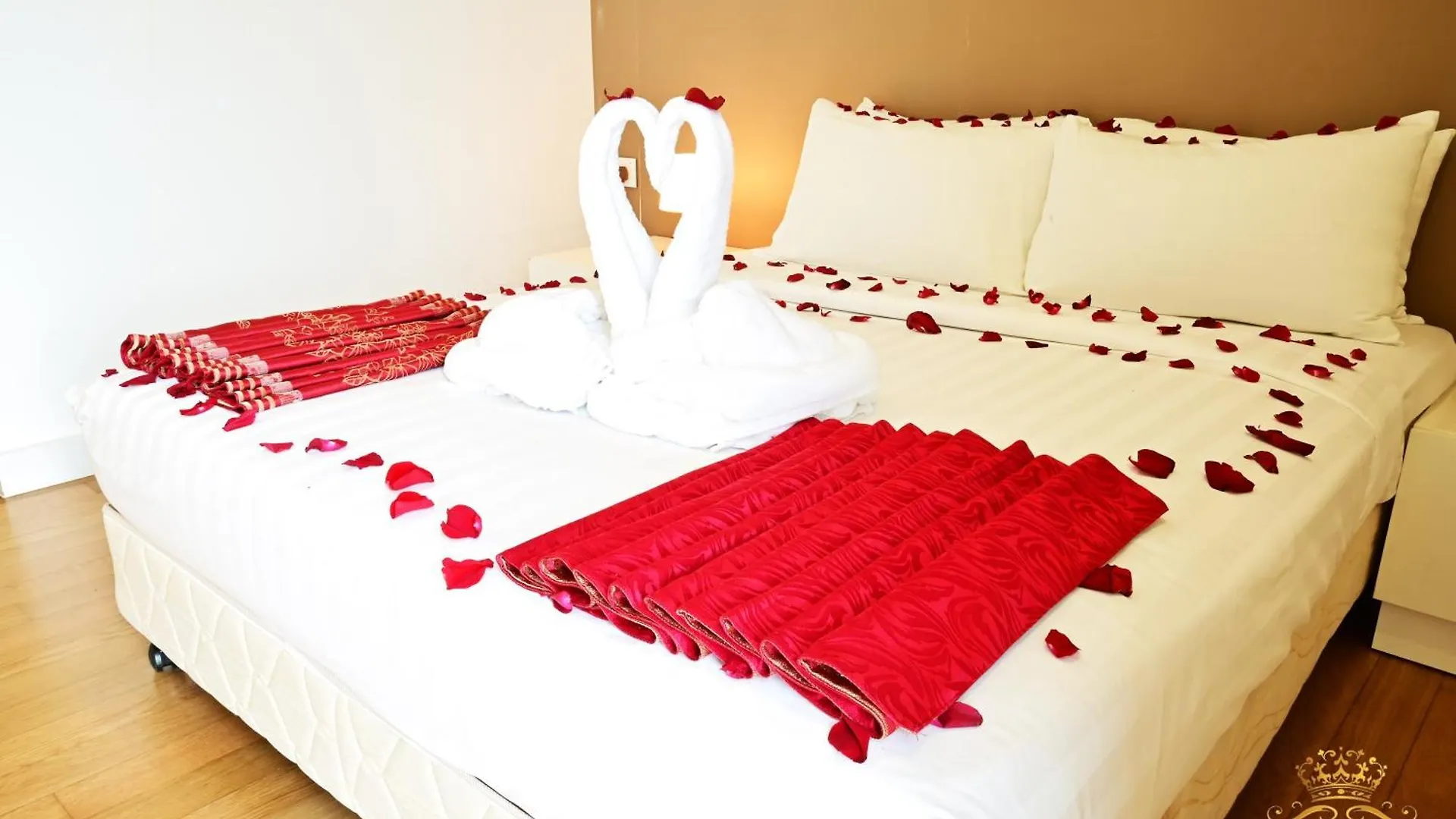 Golden Suites At Platinum Klcc Куала-Лумпур Апартаменты