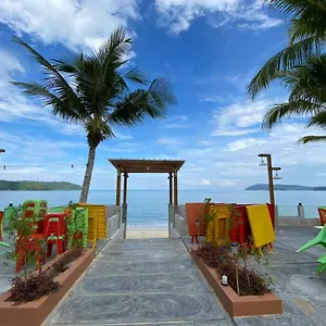 Charlie Langkawi , Pantai Cenang (Langkawi) Malesia