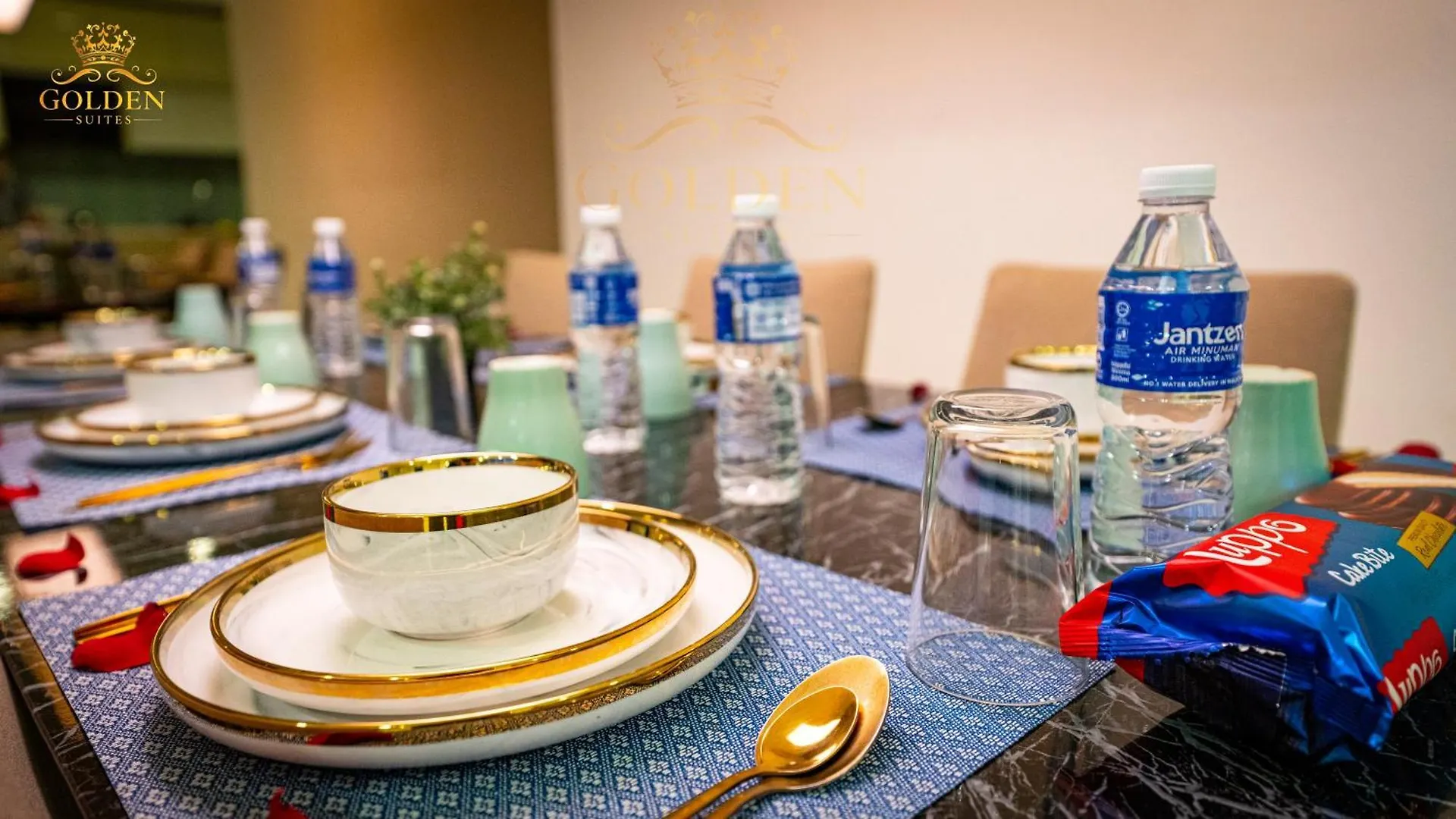 Golden Suites At Platinum Klcc Куала-Лумпур 0*,